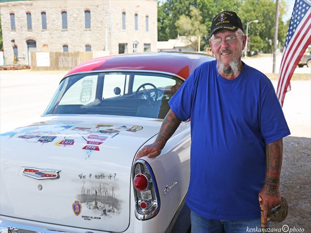 タッウーマン ロン・ジョーンズ