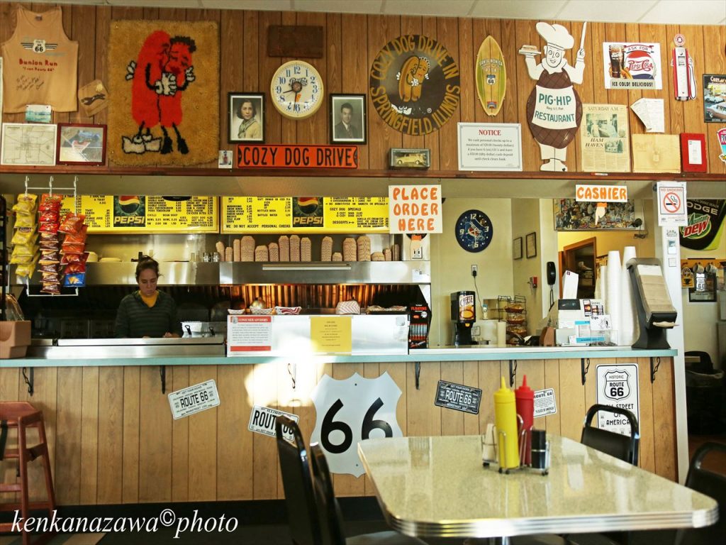 コージー・ドッグ・ドライブイン